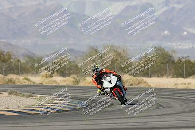 media/Dec-04-2025-Racers Edge (Thu) [[5ebc9f124d]]/3-B Group/1-Session 1 (Turn 7)/